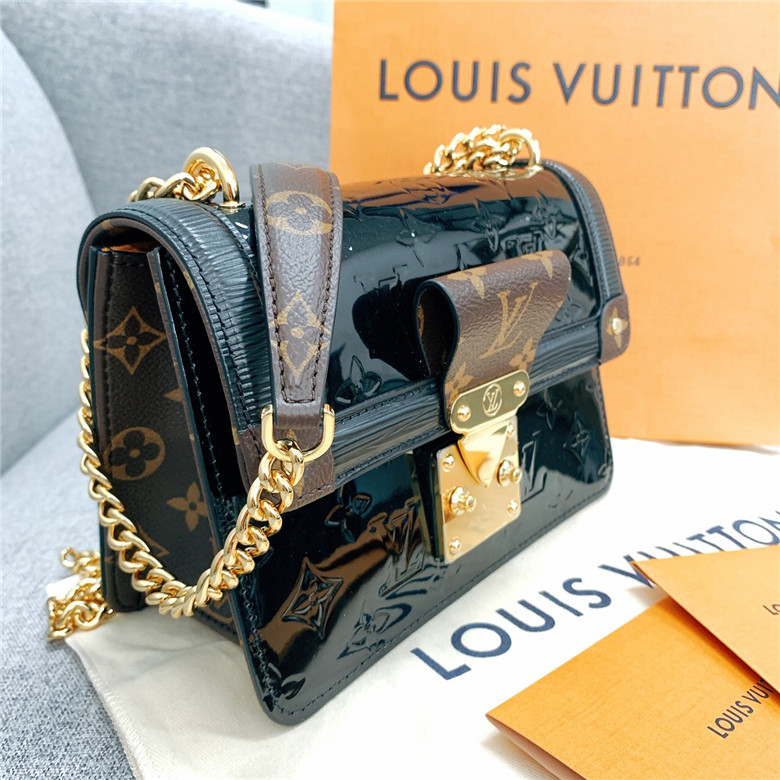 Louis Vuitton MONOGRAM Lv wynwood (M90516)