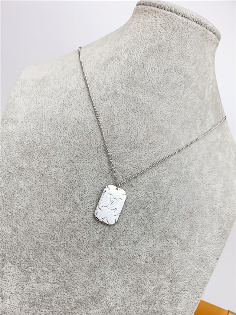 Shop Louis Vuitton Monogram locket necklace (M62484) by トモポエム
